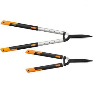 Fiskars sövényvágó SmartFit, teleszkópos HS86 1013565